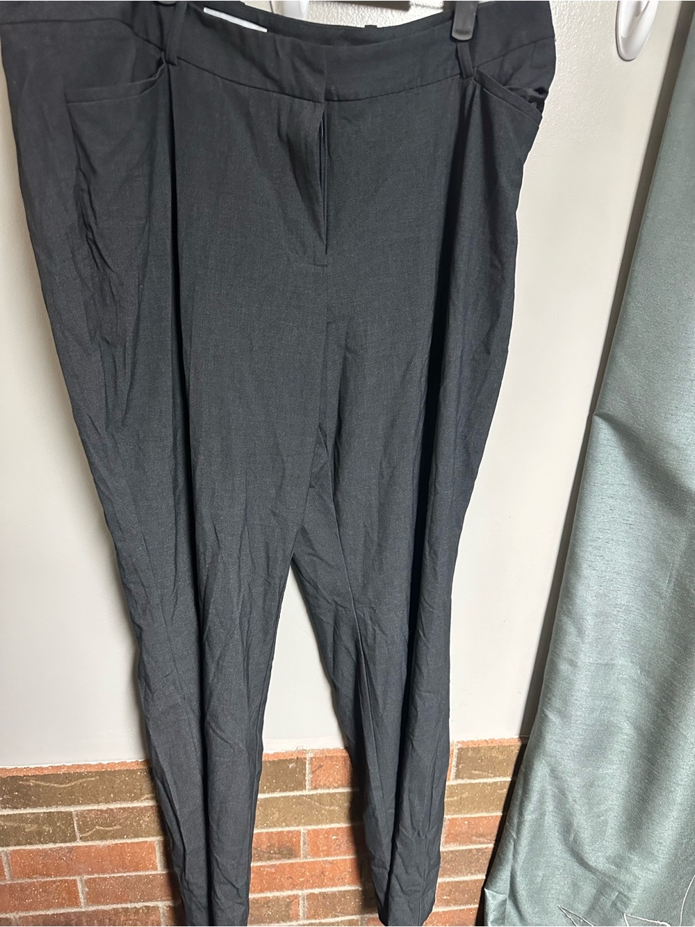 Liz Claiborne Black Women's Trousers - Slim Straight